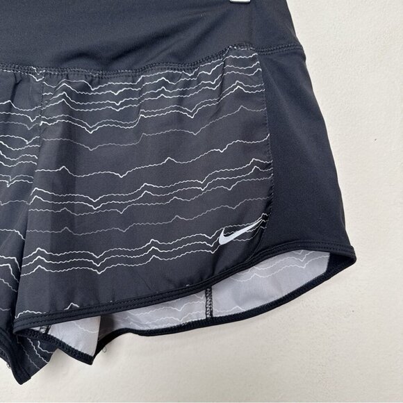 Nike Womens Medium Dri Fit Active Trainer Short In Black Color - Picture 5 of 11